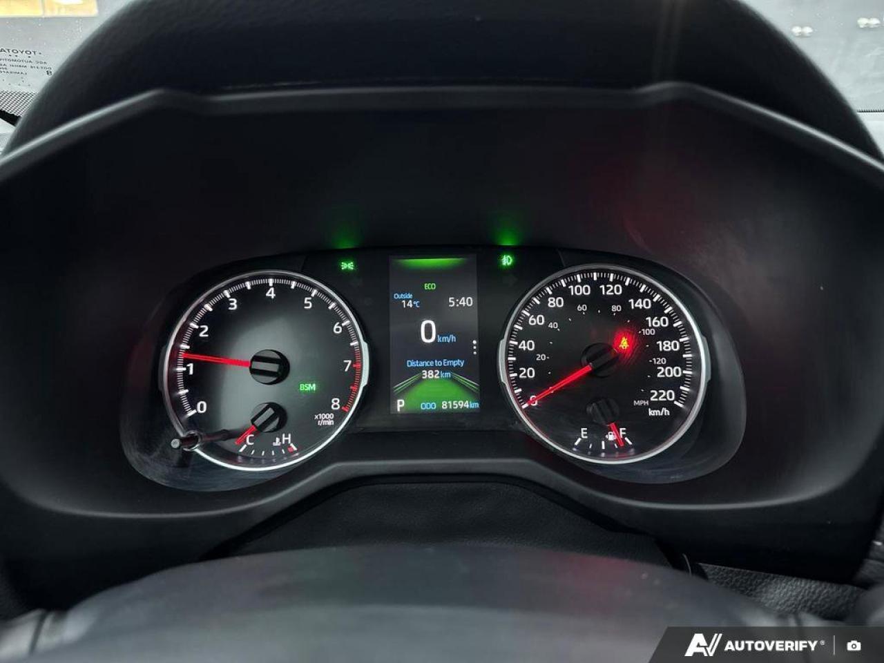 2022 Toyota RAV4 XLE AWD   Heated Seats   Sunroof   Carplay Photo