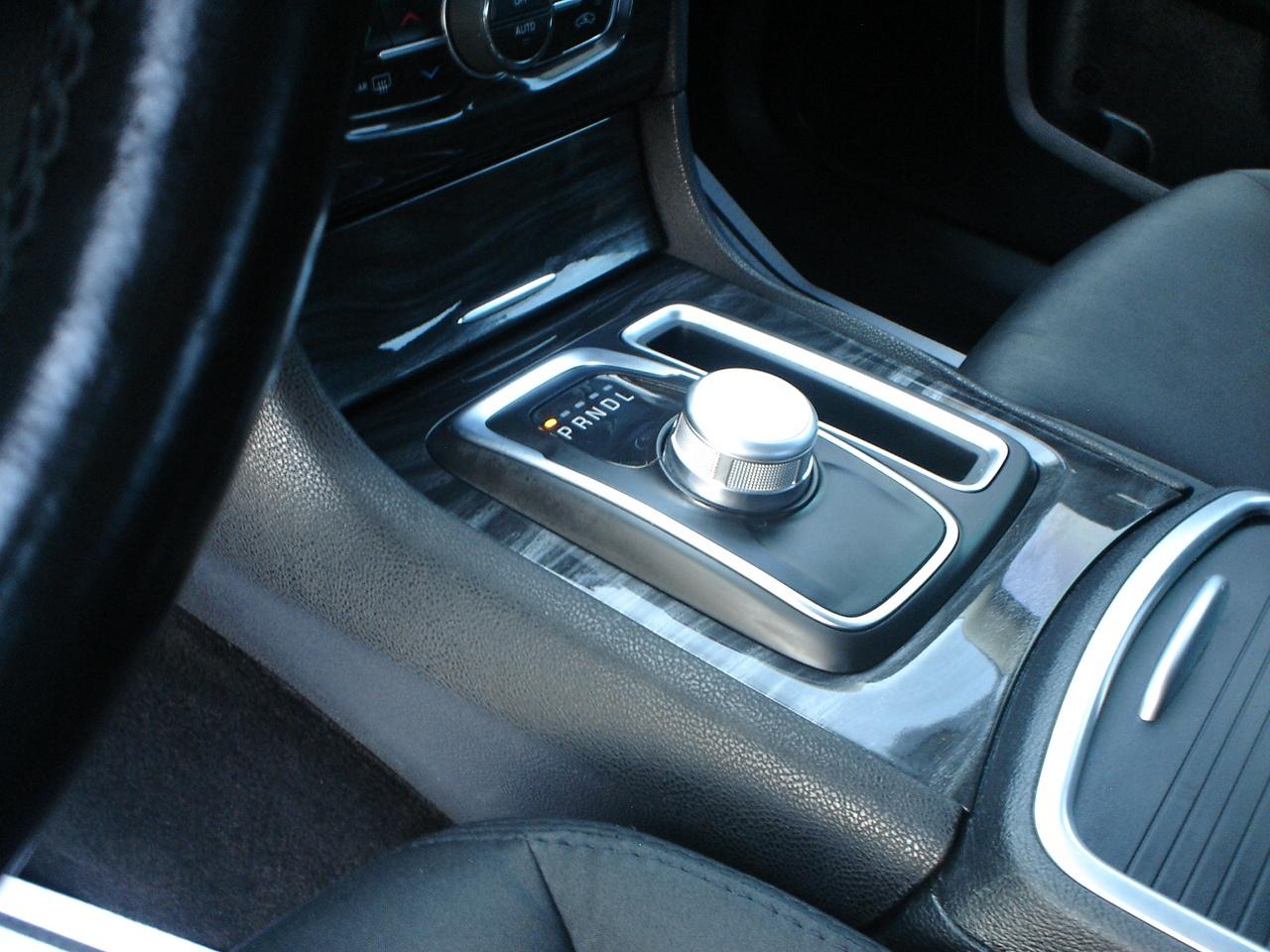 2018 Chrysler 300 300 Touring AWD Photo