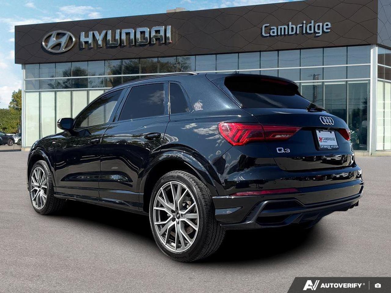 2021 Audi Q3 Progressiv S-Line   NO ACCIDENTS   8.4L/100km Photo4