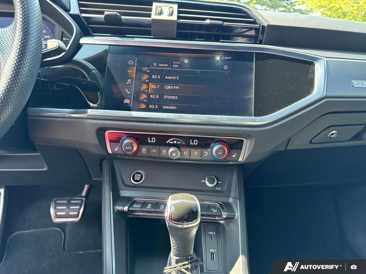 2021 Audi Q3 Progressiv S-Line   NO ACCIDENTS   8.4L/100km Photo