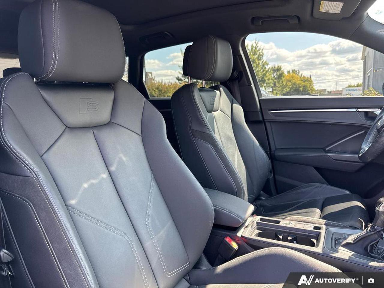 2021 Audi Q3 Progressiv S-Line   NO ACCIDENTS   8.4L/100km Photo