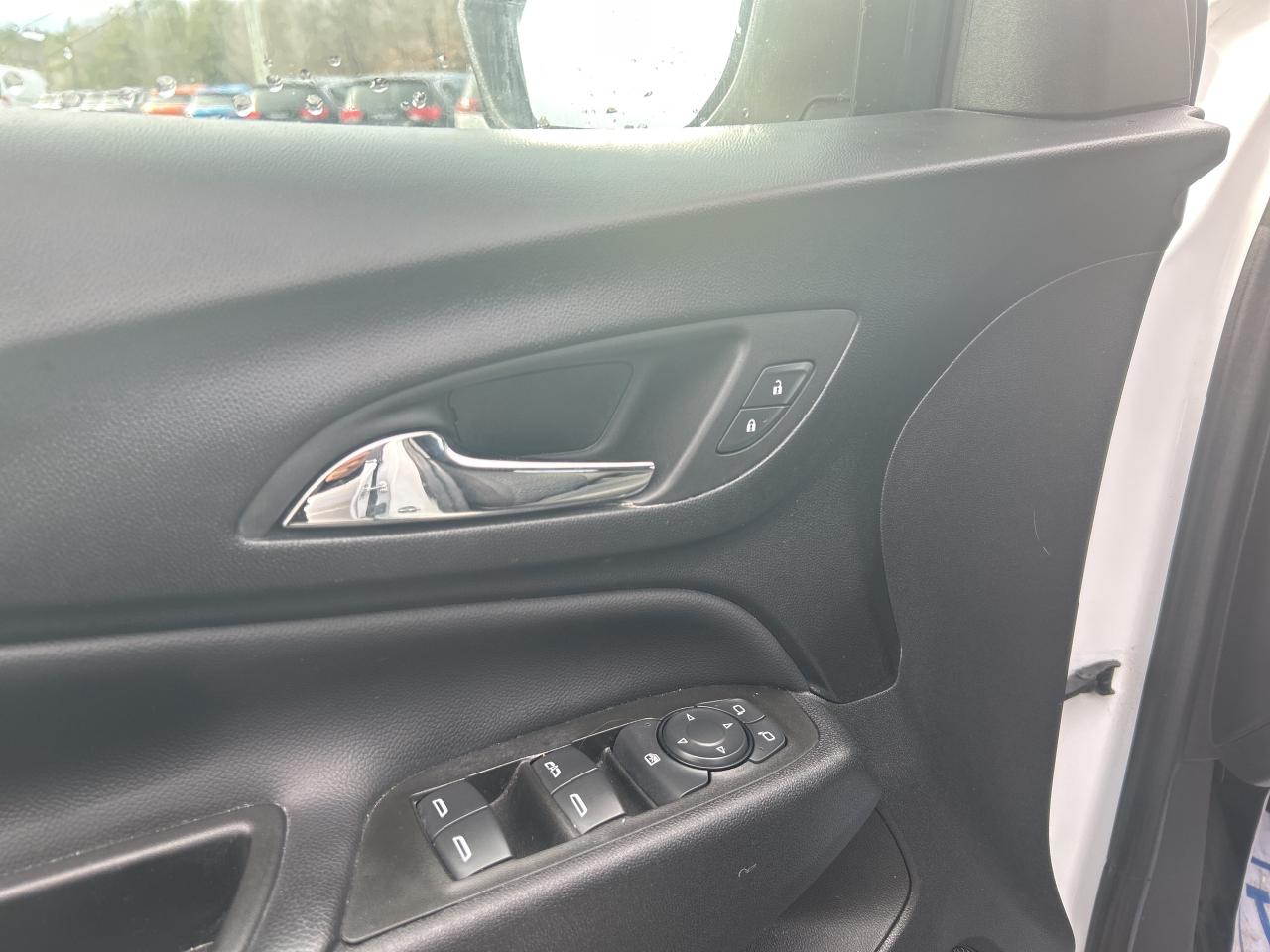 2022 Chevrolet Equinox LT AWD Photo