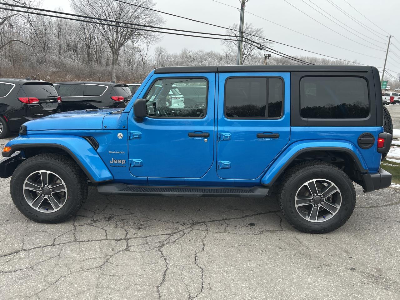 2023 Jeep Wrangler Sahara Photo