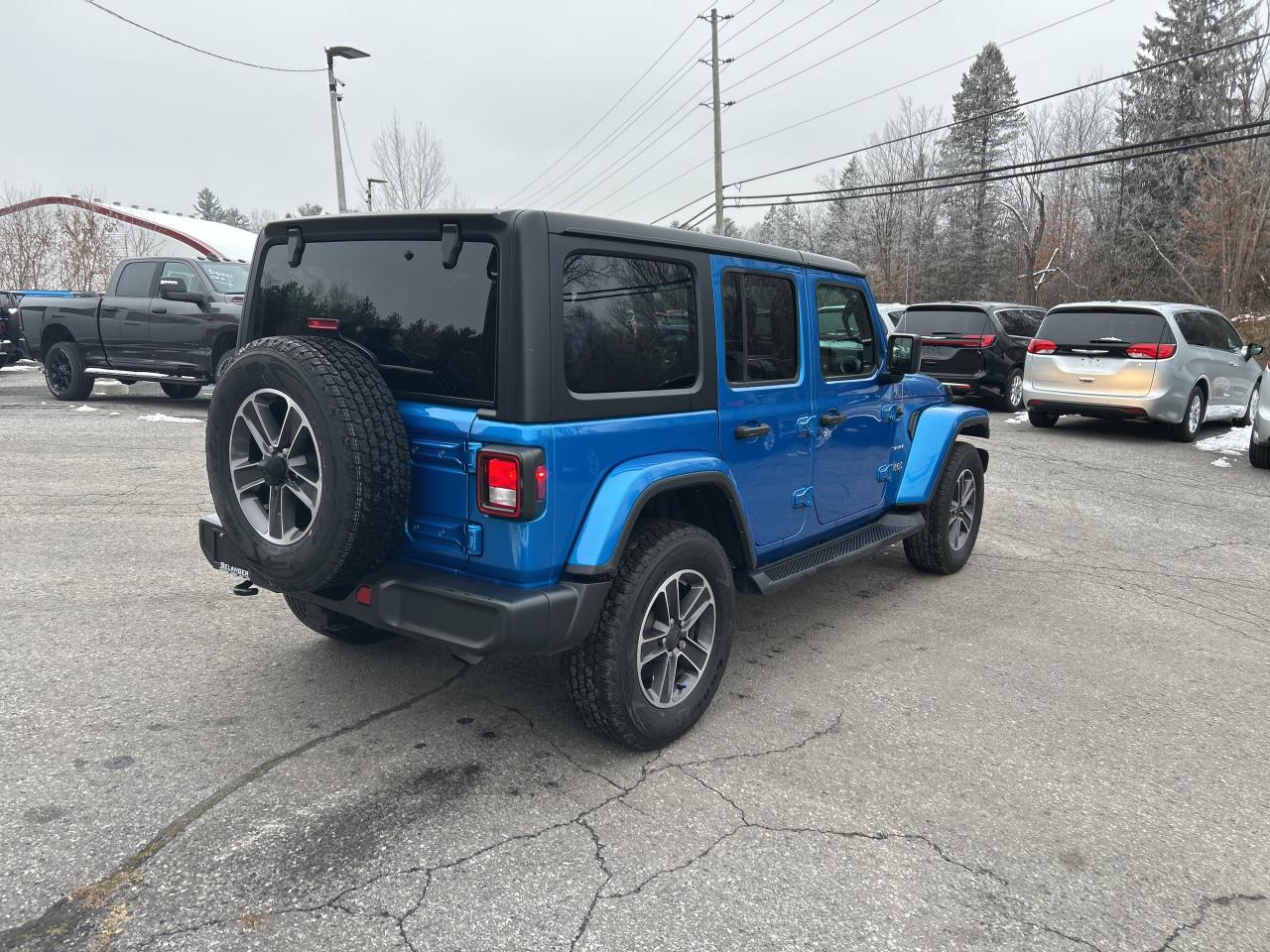 2023 Jeep Wrangler Sahara Photo