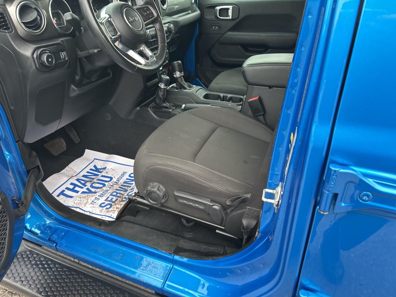 2023 Jeep Wrangler Sahara Photo