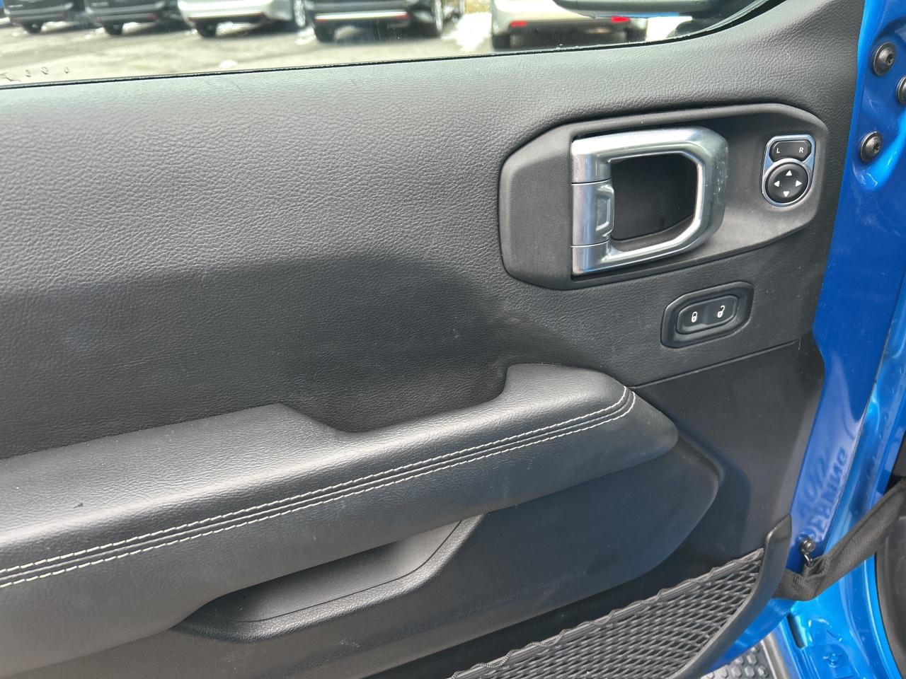 2023 Jeep Wrangler Sahara Photo