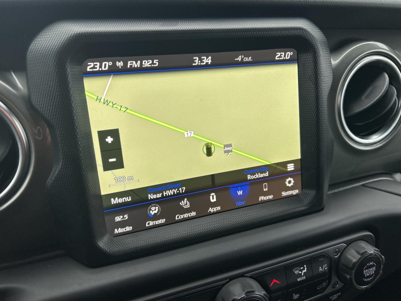 2023 Jeep Wrangler Sahara Photo