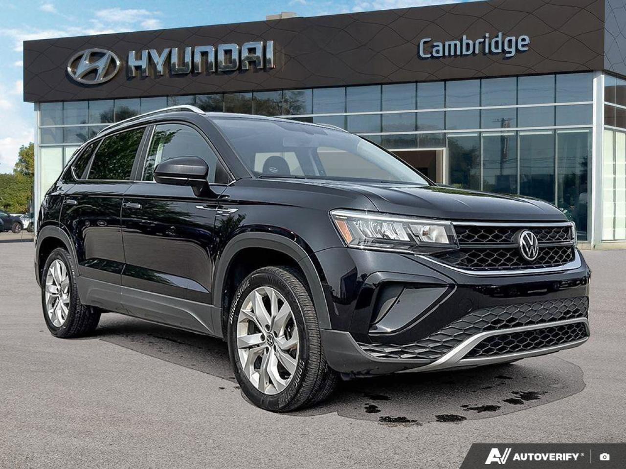 2022 Volkswagen Taos Comfortline   Pano Sunroof   Digital Cockpit   Hea Photo