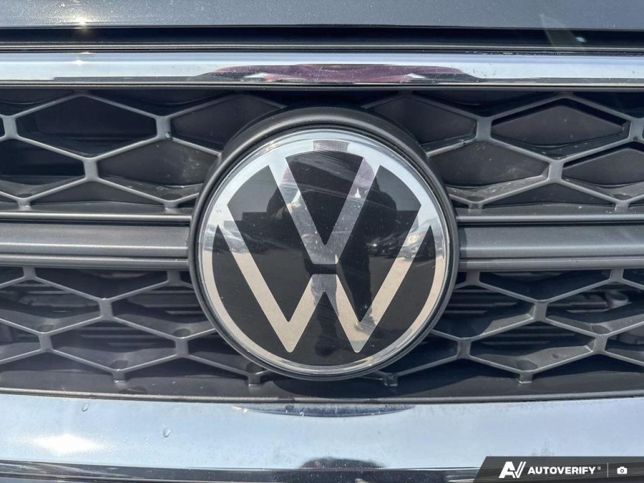 2022 Volkswagen Taos Comfortline   Pano Sunroof   Digital Cockpit   Hea Photo