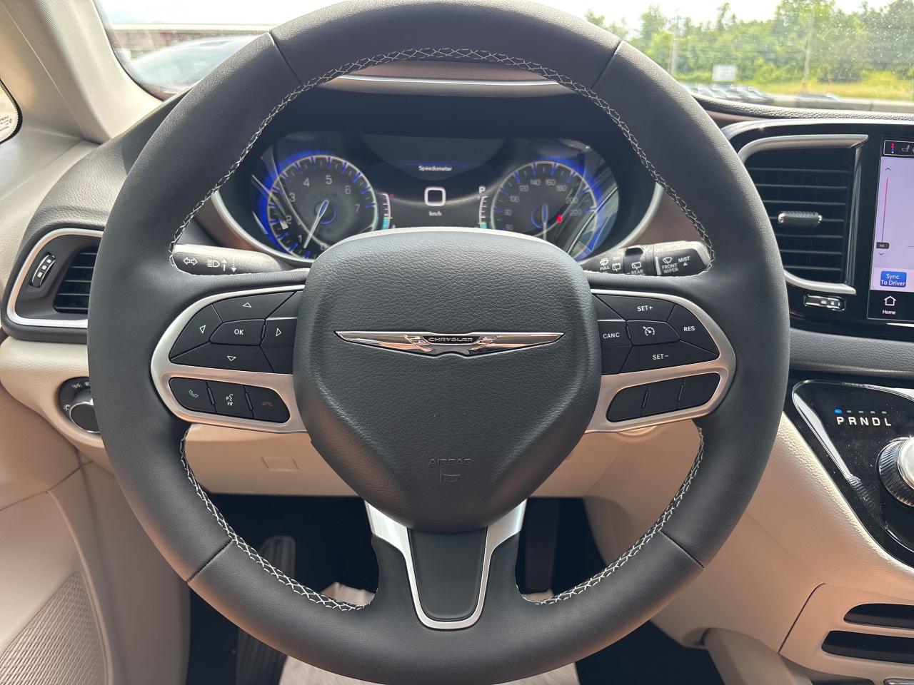 2024 Chrysler Grand Caravan SXT Photo