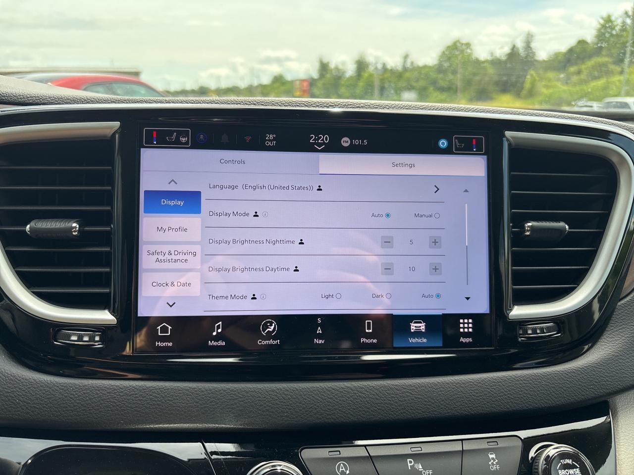 2024 Chrysler Grand Caravan SXT Photo