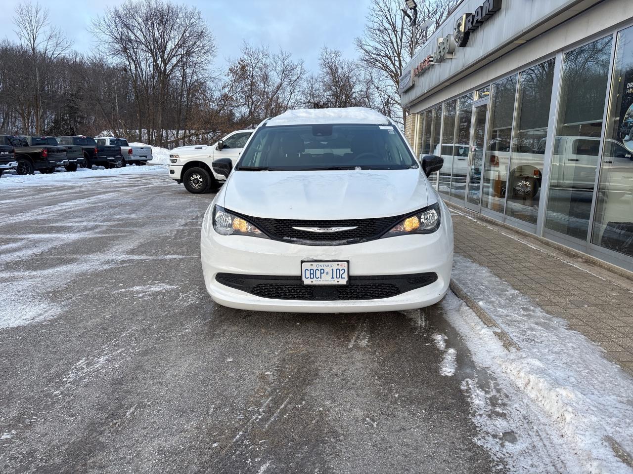 2024 Chrysler Grand Caravan SXT Photo