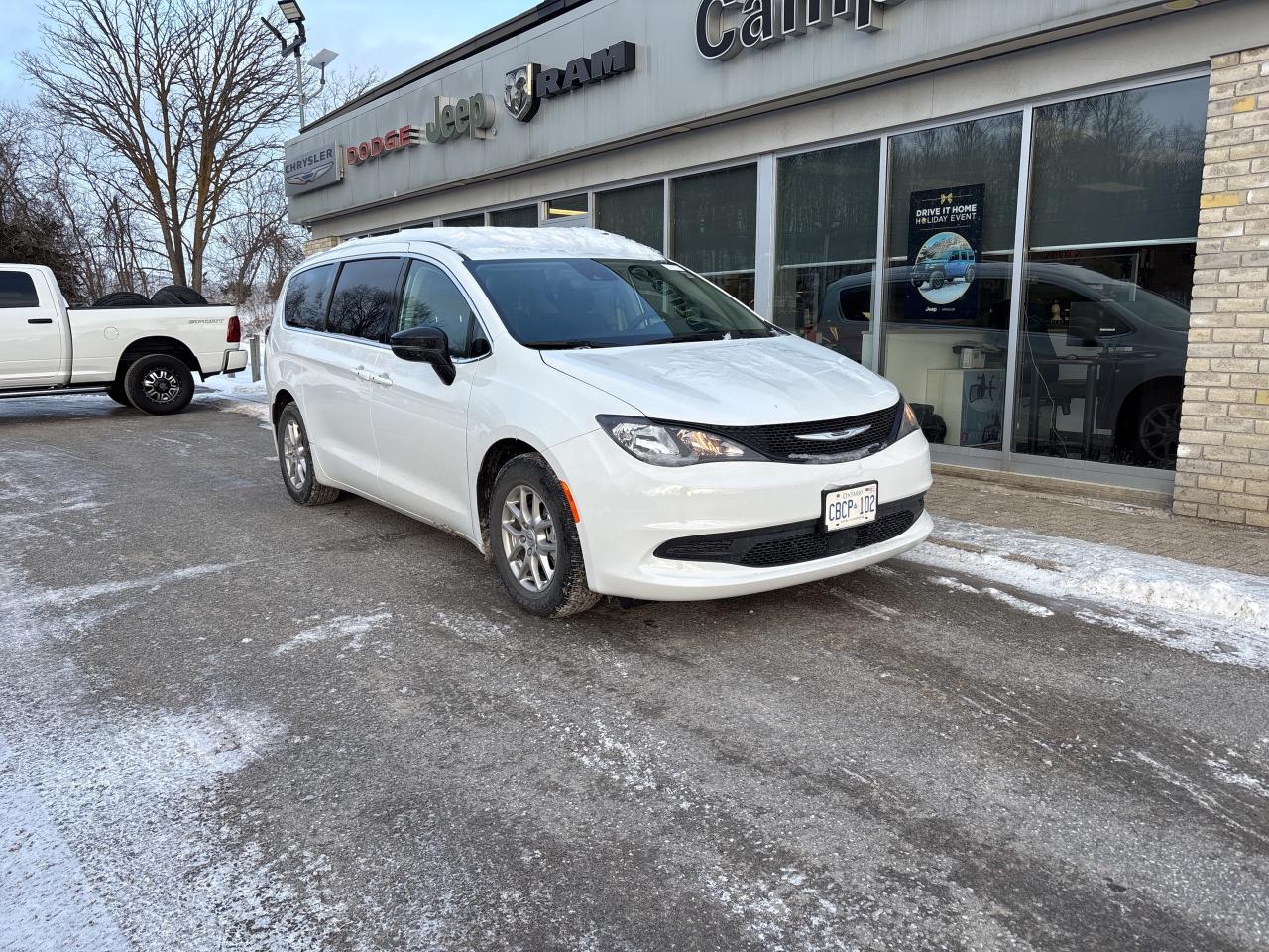 2024 Chrysler Grand Caravan SXT Photo