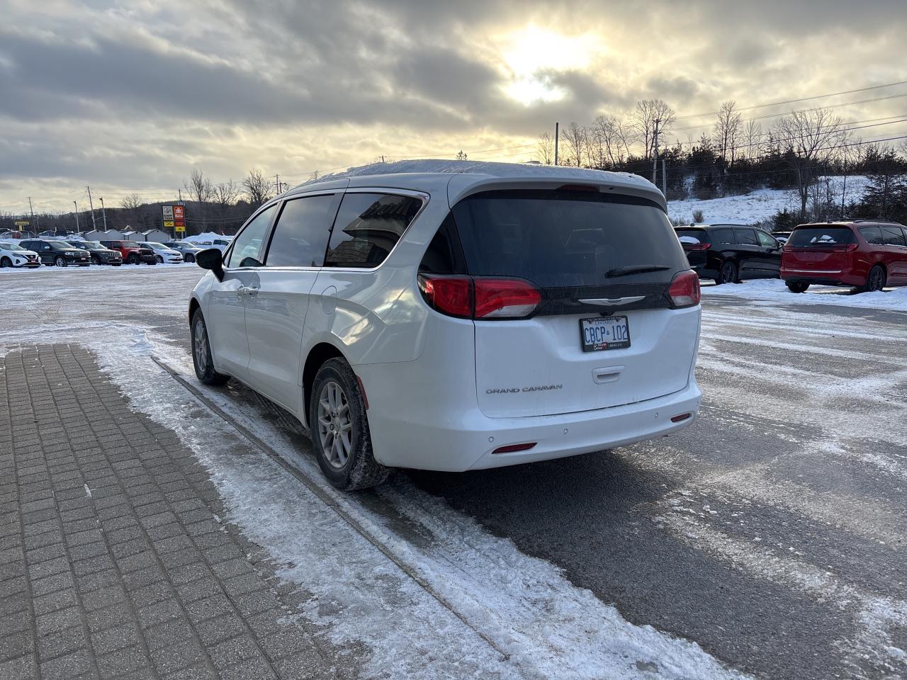 2024 Chrysler Grand Caravan SXT Photo