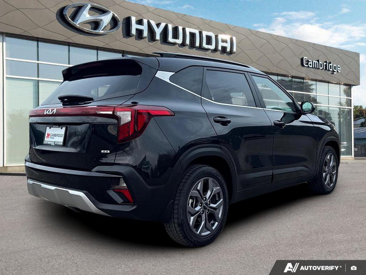 2024 Kia Seltos EX   SUNROOF   CARPLAY   HEATED STEERING   REMOTE Photo