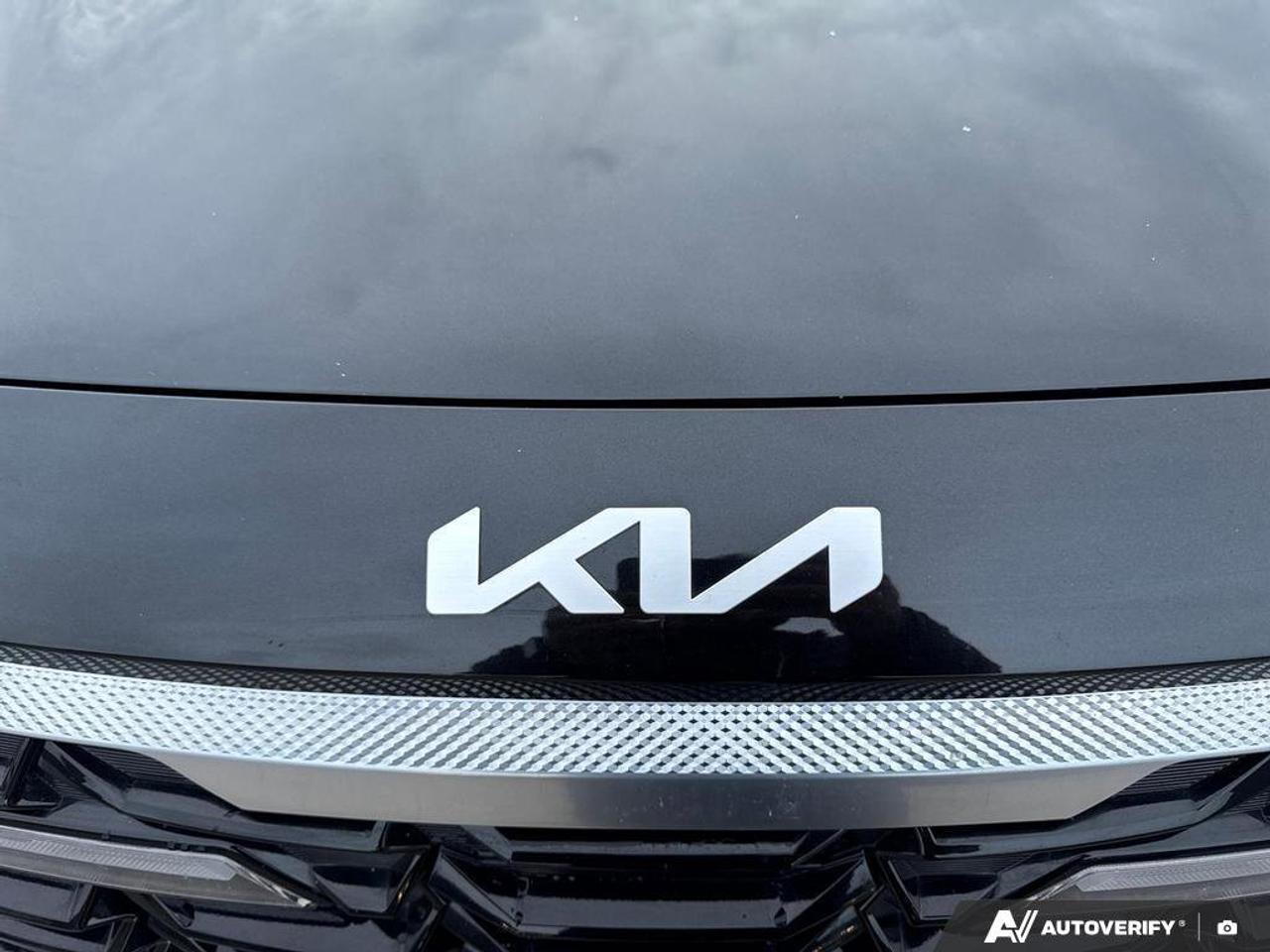 2024 Kia Seltos EX   SUNROOF   CARPLAY   HEATED STEERING   REMOTE Photo