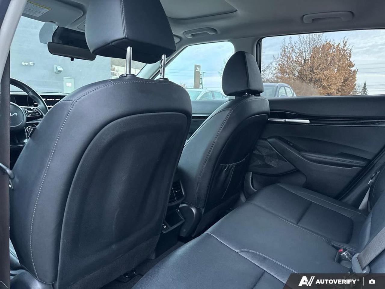 2024 Kia Seltos EX   SUNROOF   CARPLAY   HEATED STEERING   REMOTE Photo