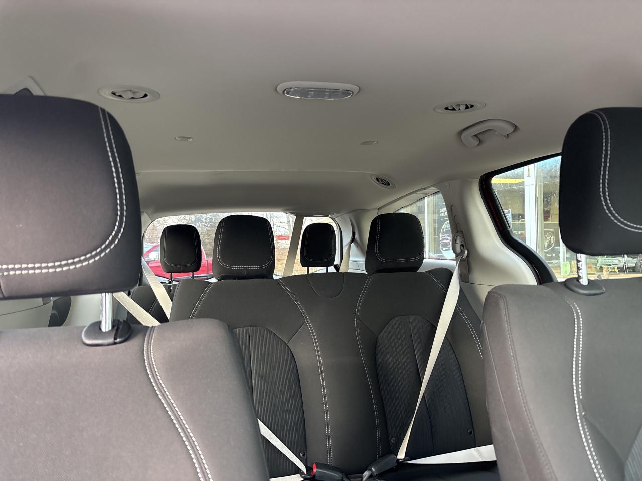 2021 Chrysler Grand Caravan SE Photo