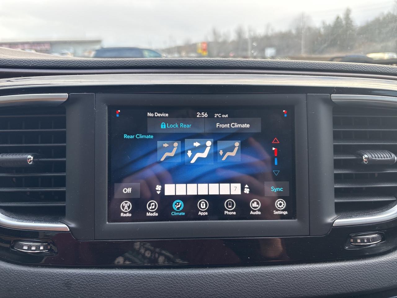 2021 Chrysler Grand Caravan SE Photo