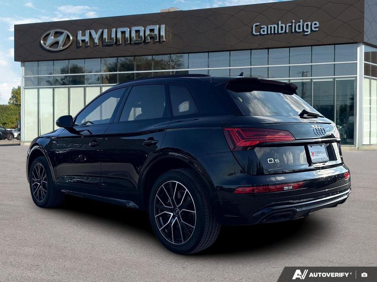 2021 Audi Q5 Technik Photo4
