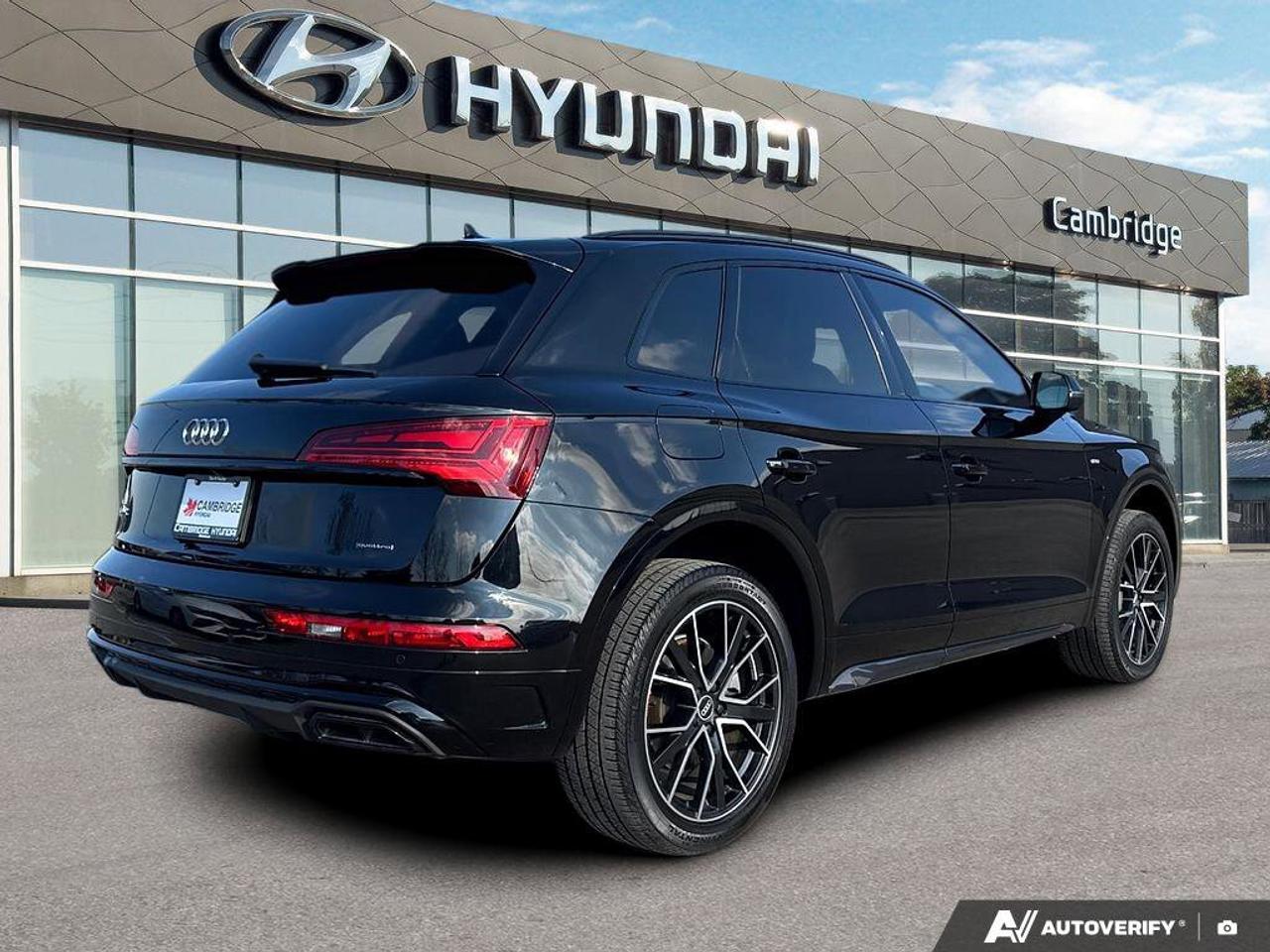2021 Audi Q5 Technik Photo