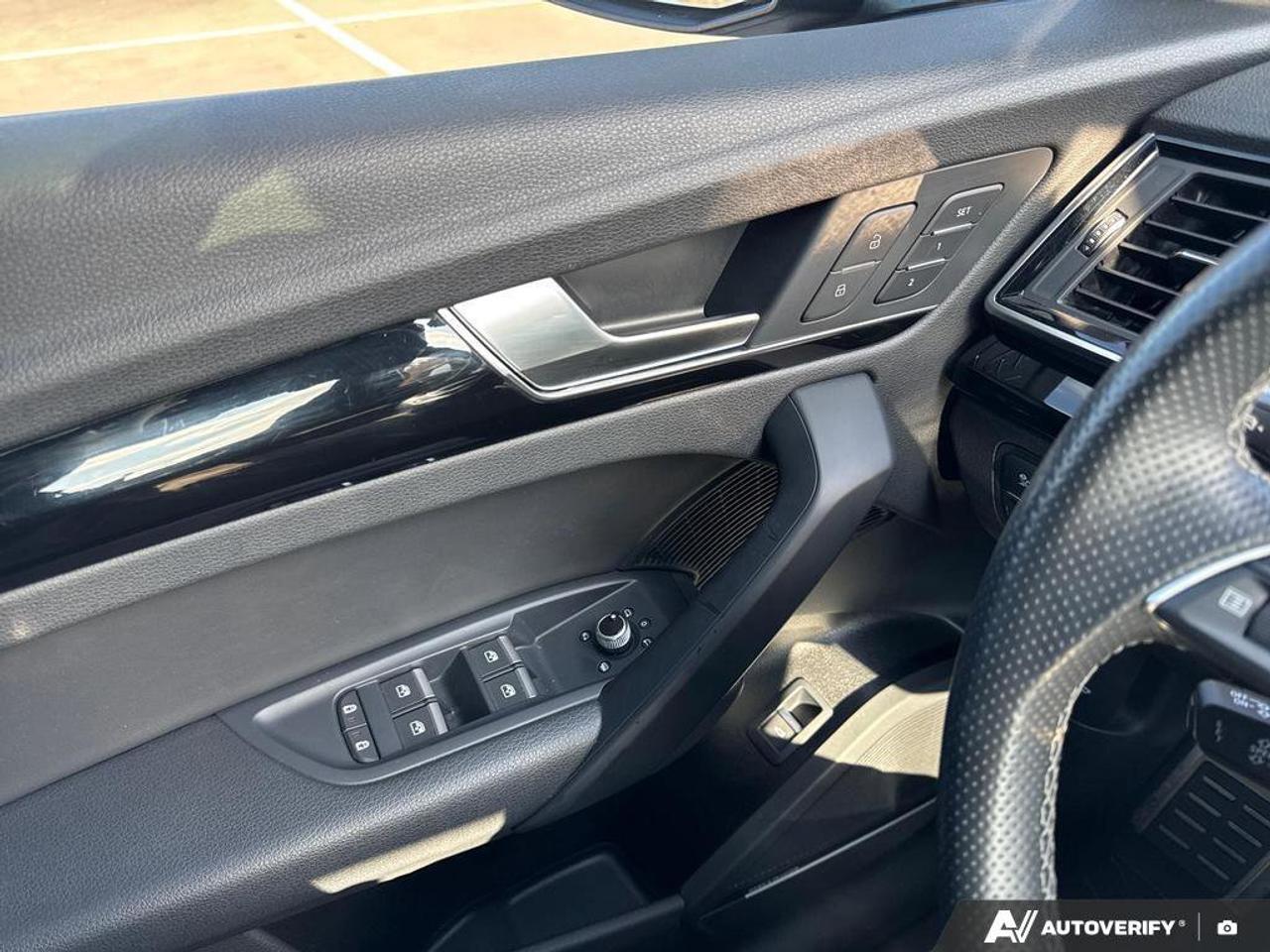 2021 Audi Q5 Technik Photo