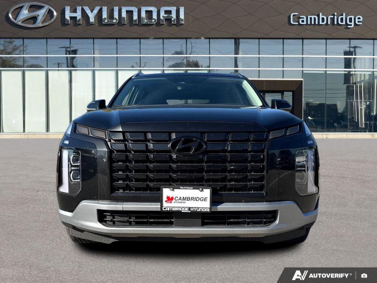 2024 Hyundai PALISADE Preferred 8-Passenger AWD   Sunroof   Heated Seats Photo