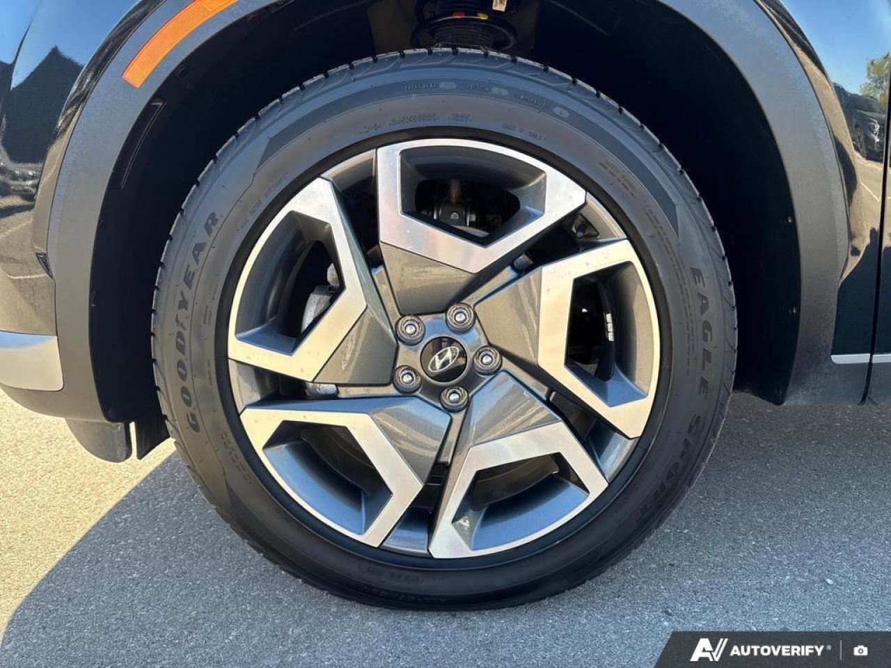 2024 Hyundai PALISADE Preferred 8-Passenger AWD   Sunroof   Heated Seats Photo