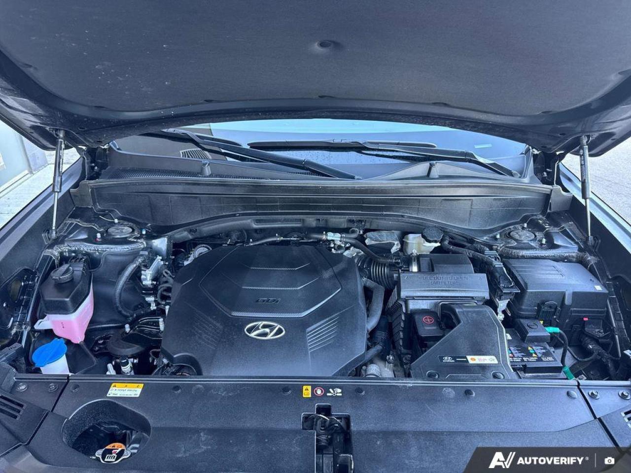 2024 Hyundai PALISADE Preferred 8-Passenger AWD   Sunroof   Heated Seats Photo