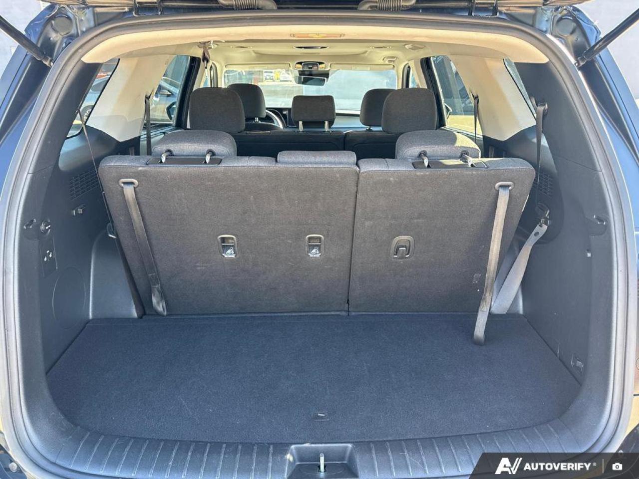 2024 Hyundai PALISADE Preferred 8-Passenger AWD   Sunroof   Heated Seats Photo