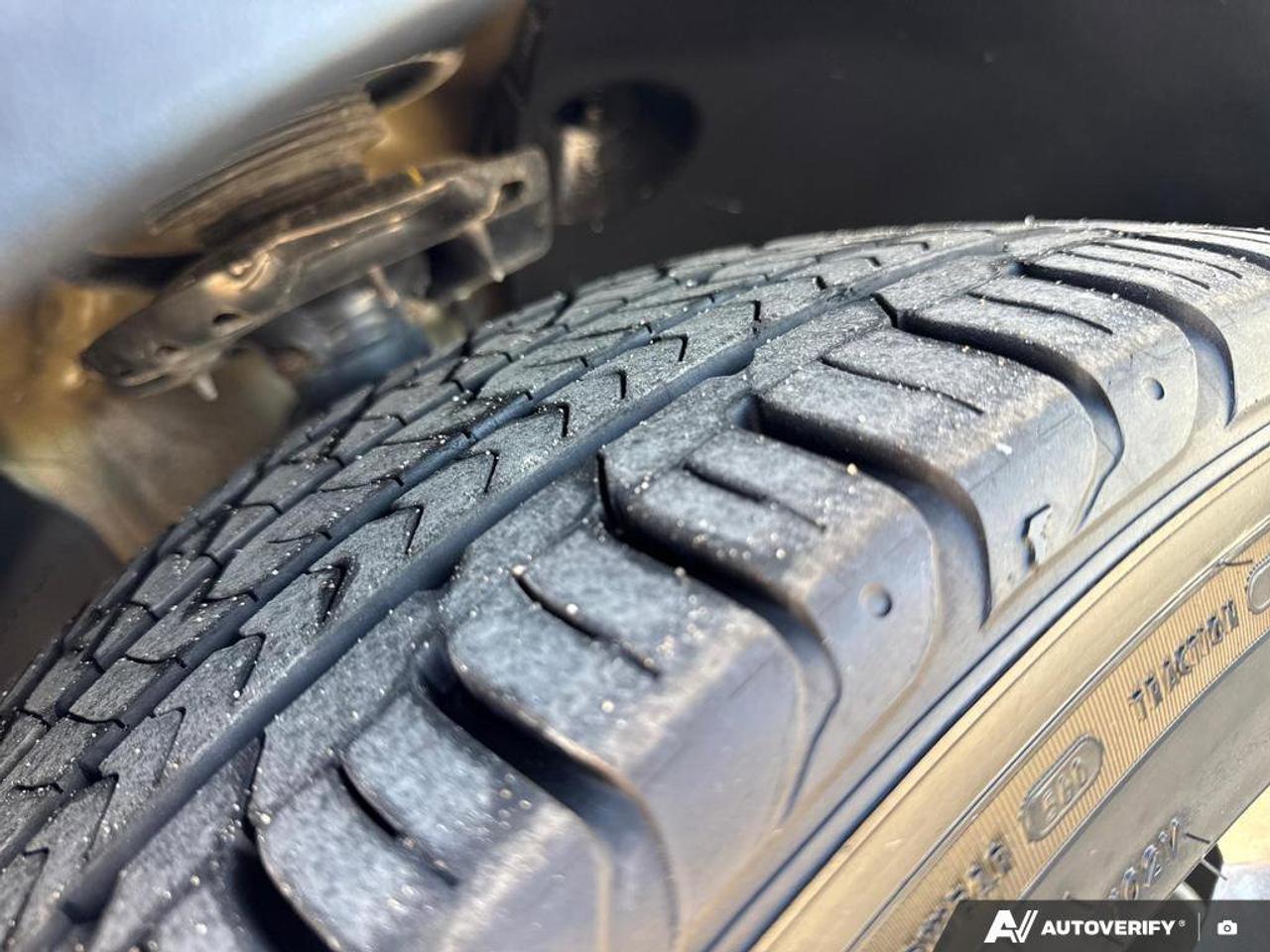 2024 Hyundai PALISADE Preferred 8-Passenger AWD   Sunroof   Heated Seats Photo