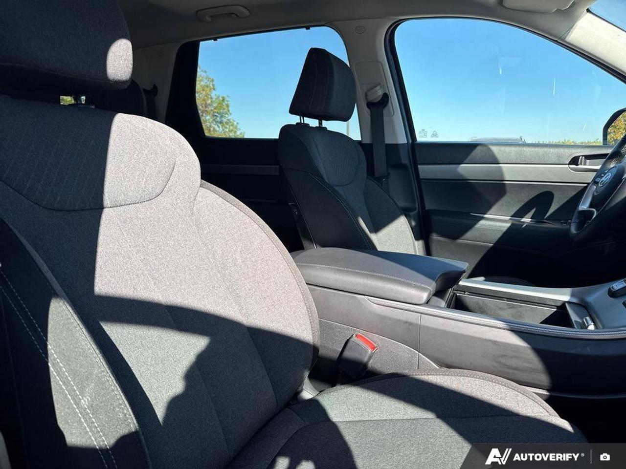 2024 Hyundai PALISADE Preferred 8-Passenger AWD   Sunroof   Heated Seats Photo