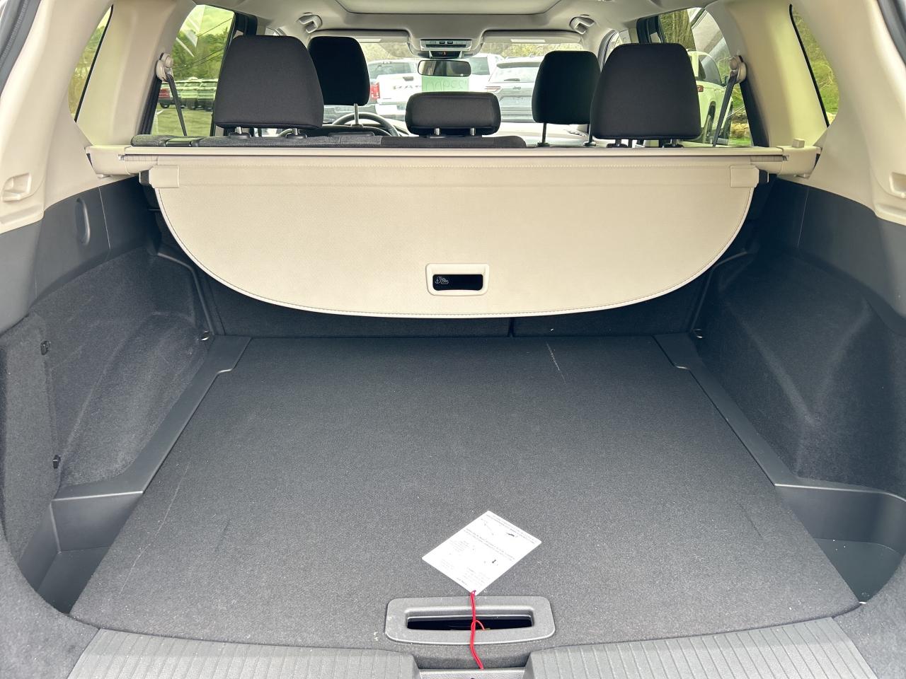 2023 Nissan Rogue SV MOONROOF Photo