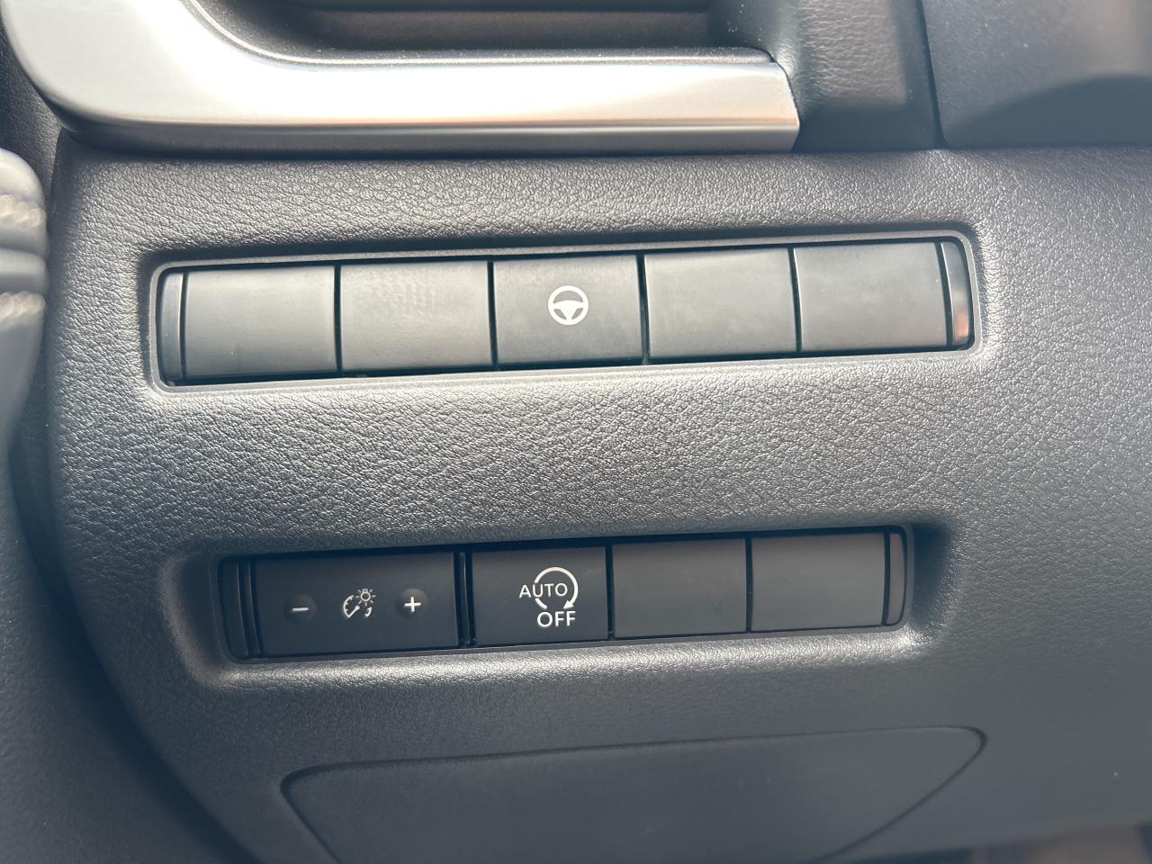 2023 Nissan Rogue SV MOONROOF Photo