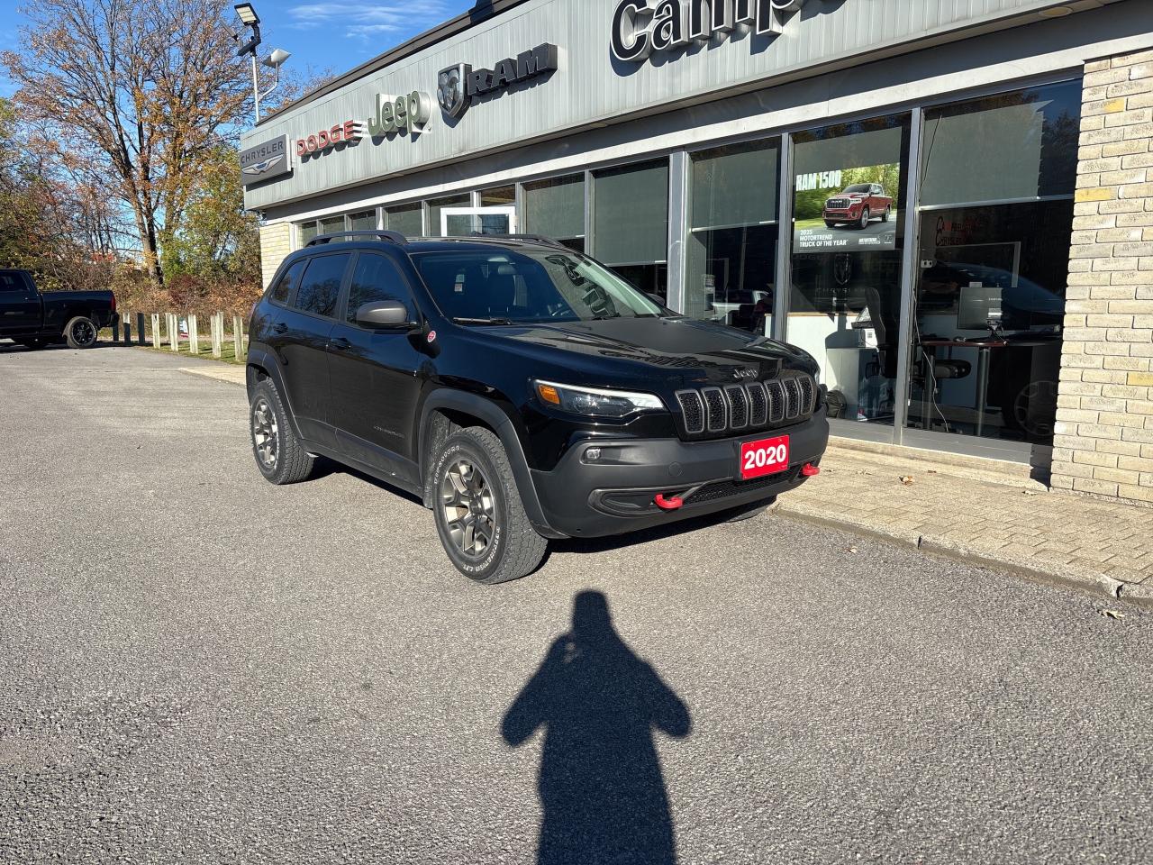 2020 Jeep Cherokee Trailhawk Photo2