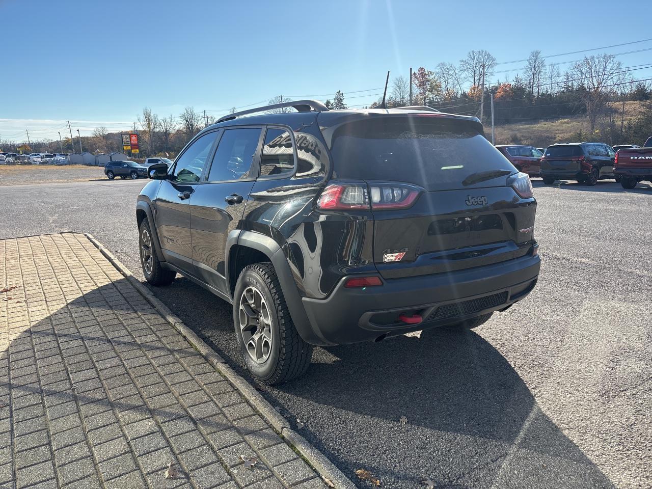 2020 Jeep Cherokee Trailhawk Photo