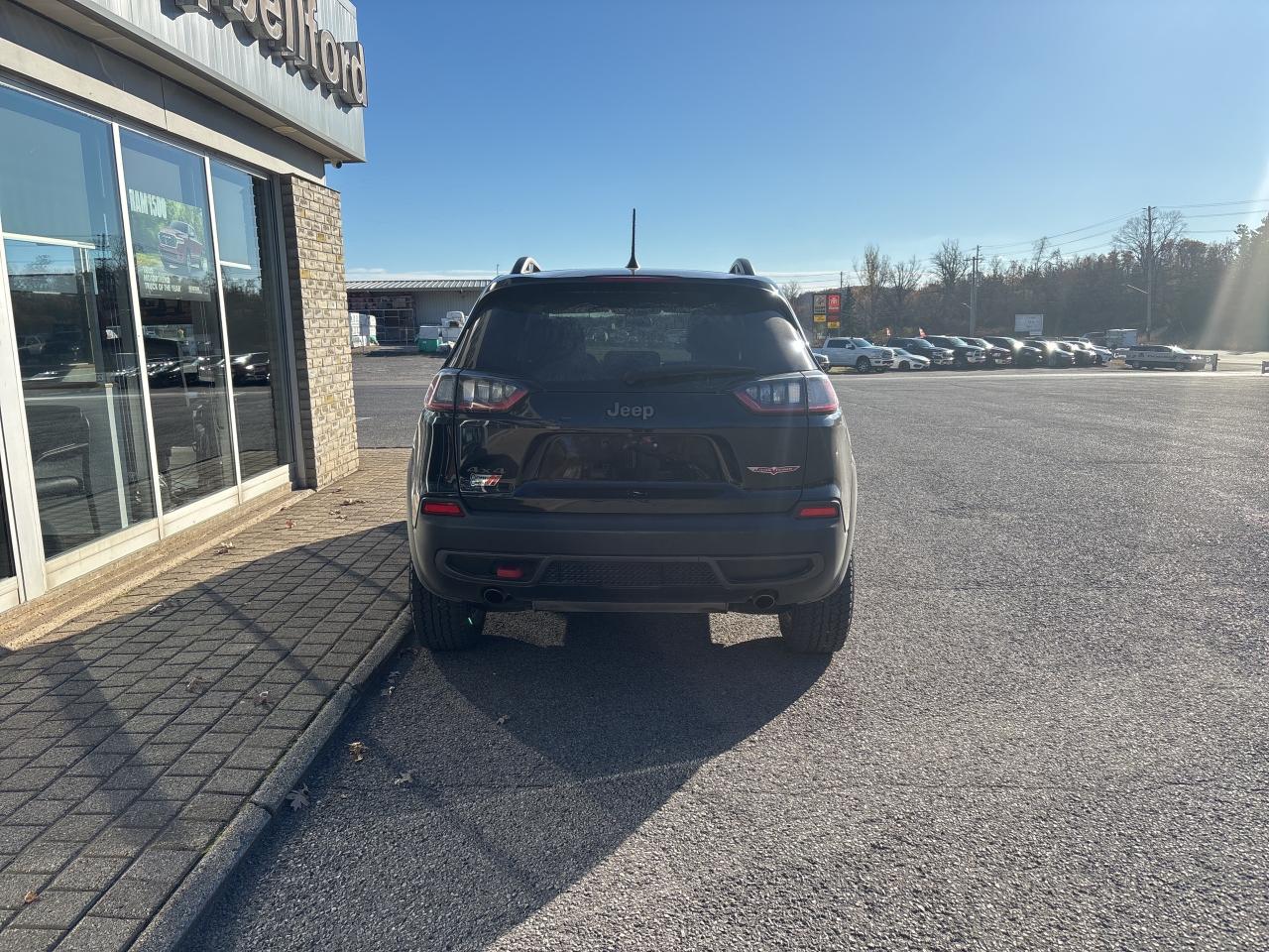 2020 Jeep Cherokee Trailhawk Photo