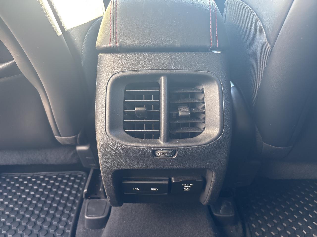 2020 Jeep Cherokee Trailhawk Photo