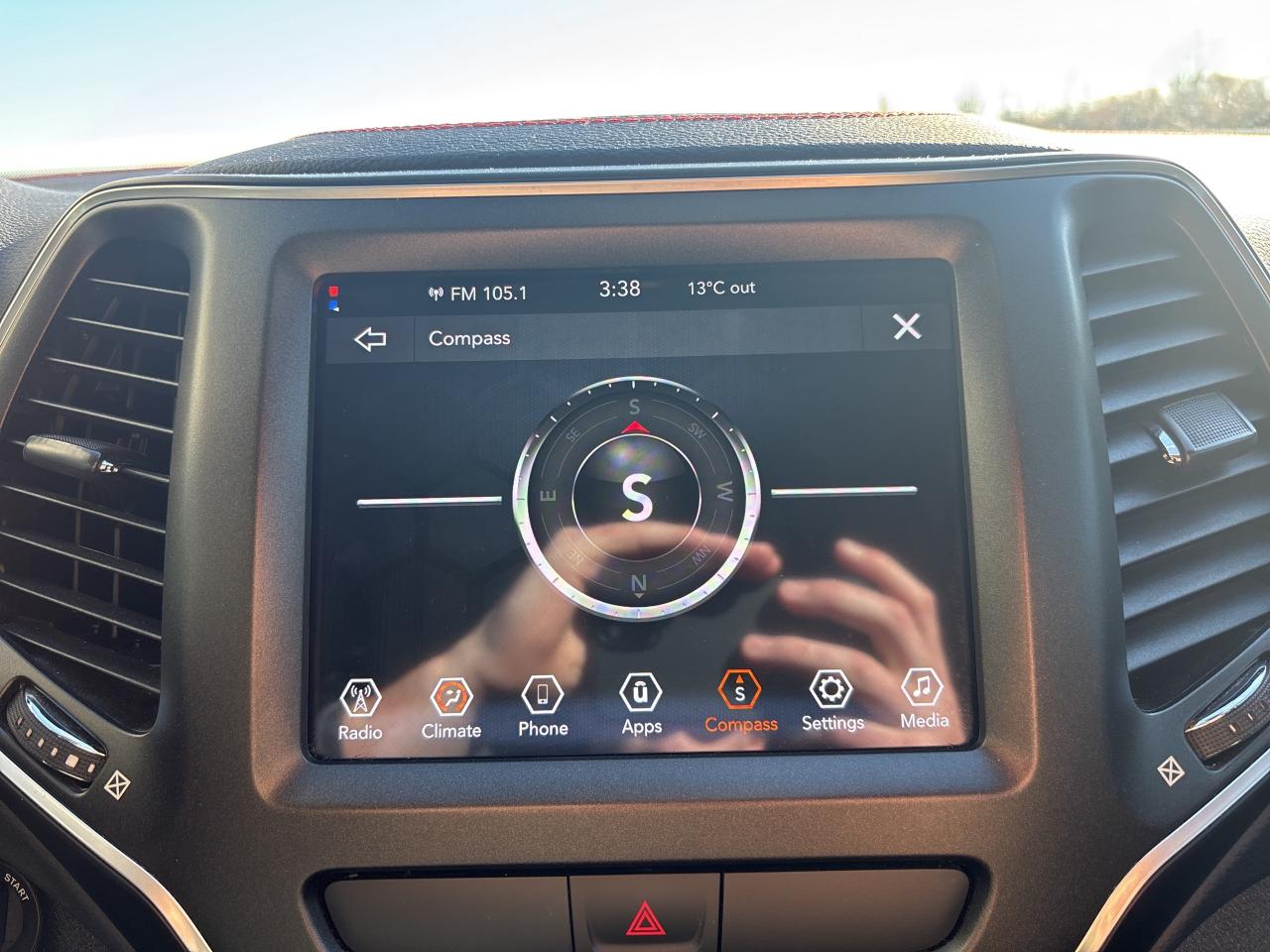 2020 Jeep Cherokee Trailhawk Photo