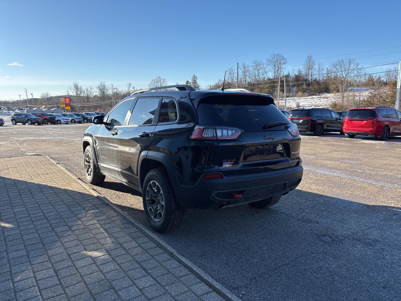 2020 Jeep Cherokee Trailhawk Photo