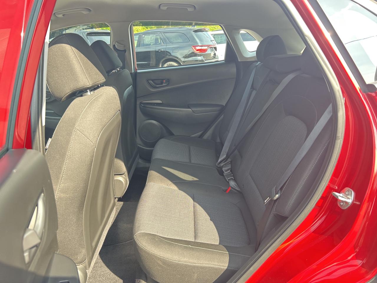 2022 Hyundai KONA Essential AWD Photo