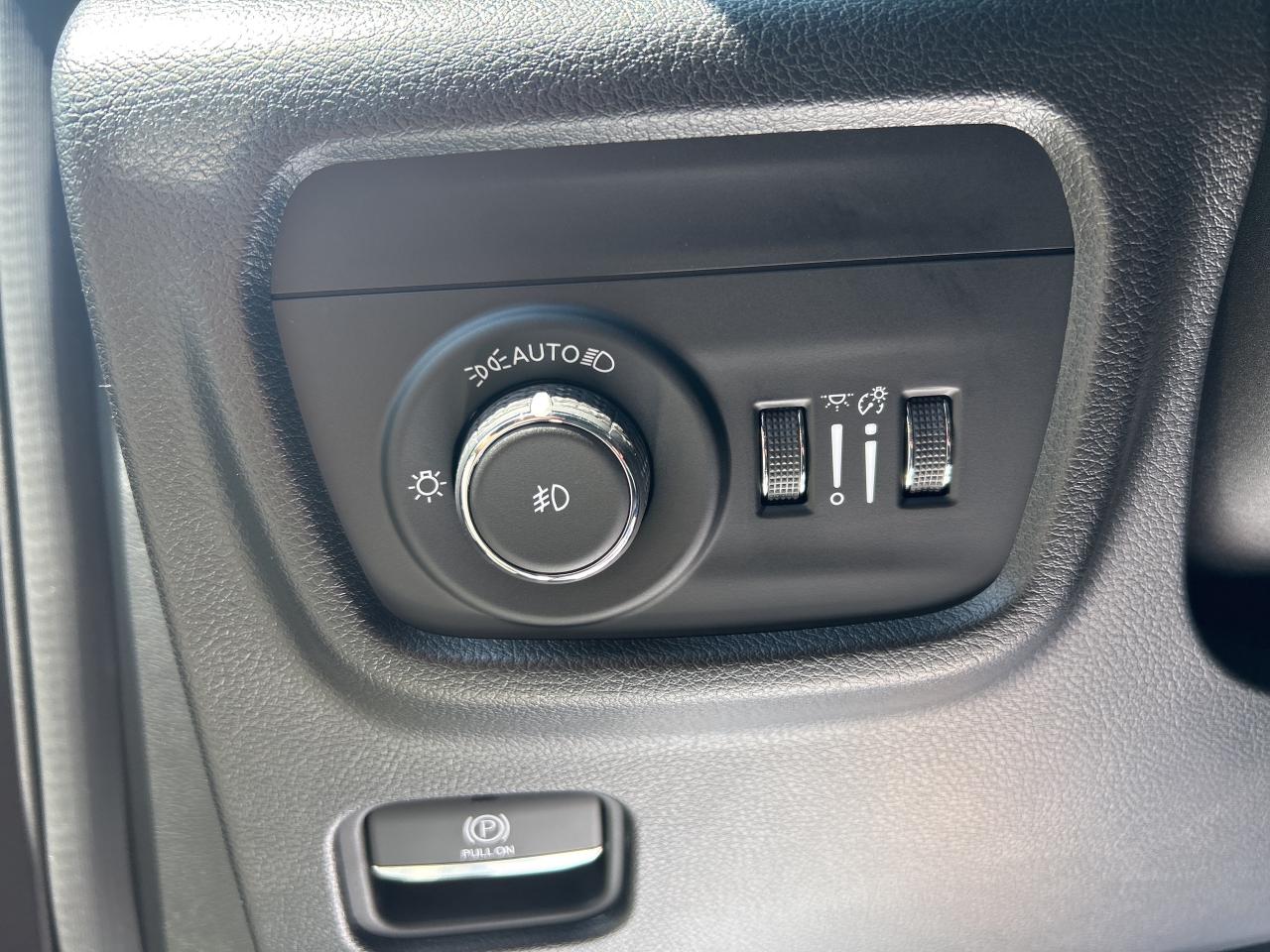 2024 Jeep Grand Cherokee Overland Photo