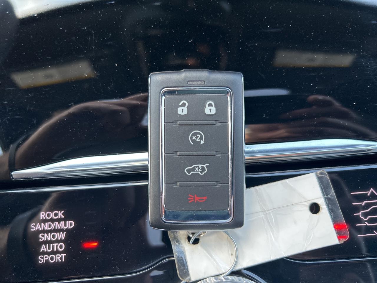 2024 Jeep Grand Cherokee Overland Photo