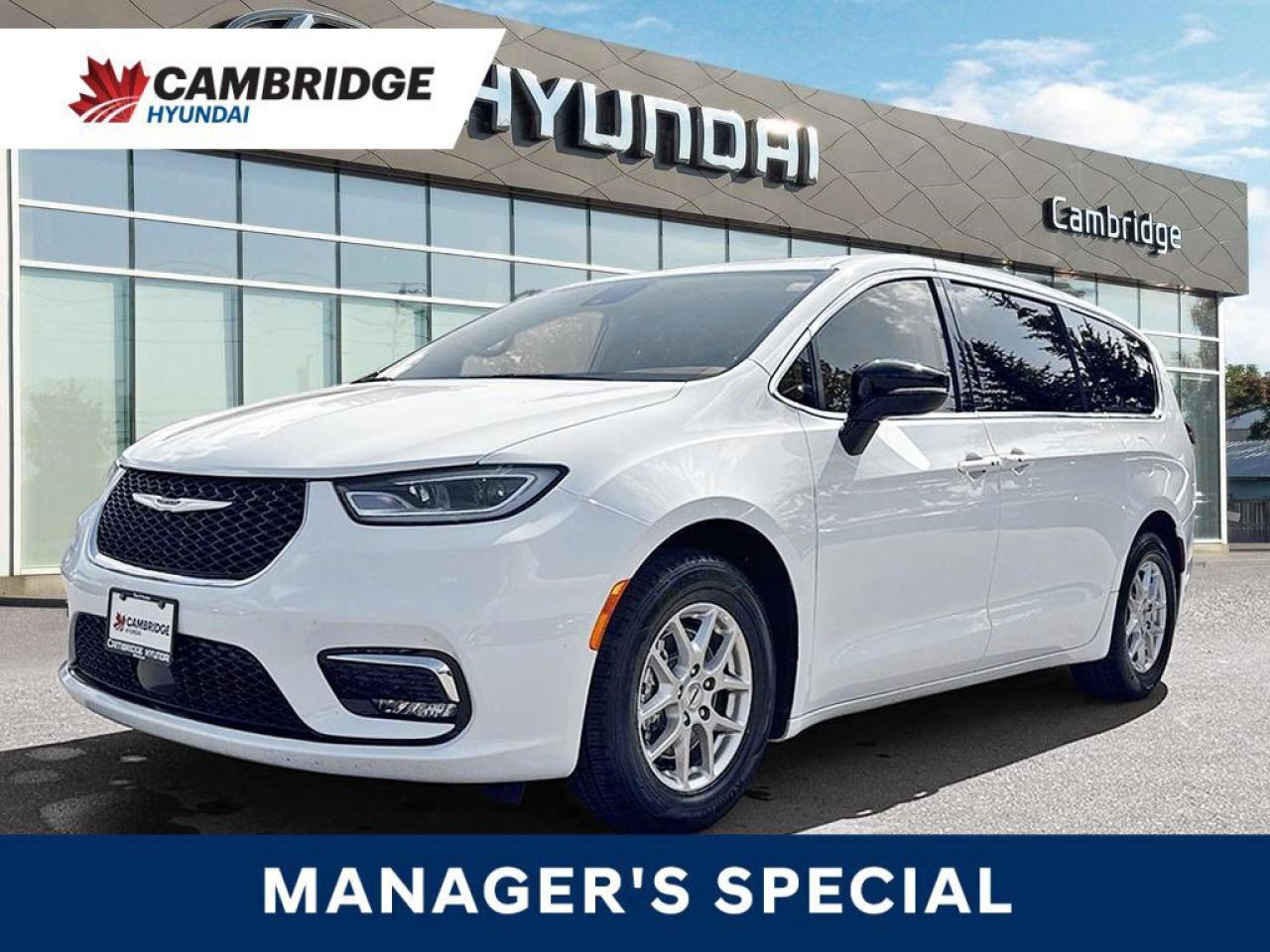 2024 Chrysler Pacifica Touring L   Leatherette Seats   Carplay Photo0