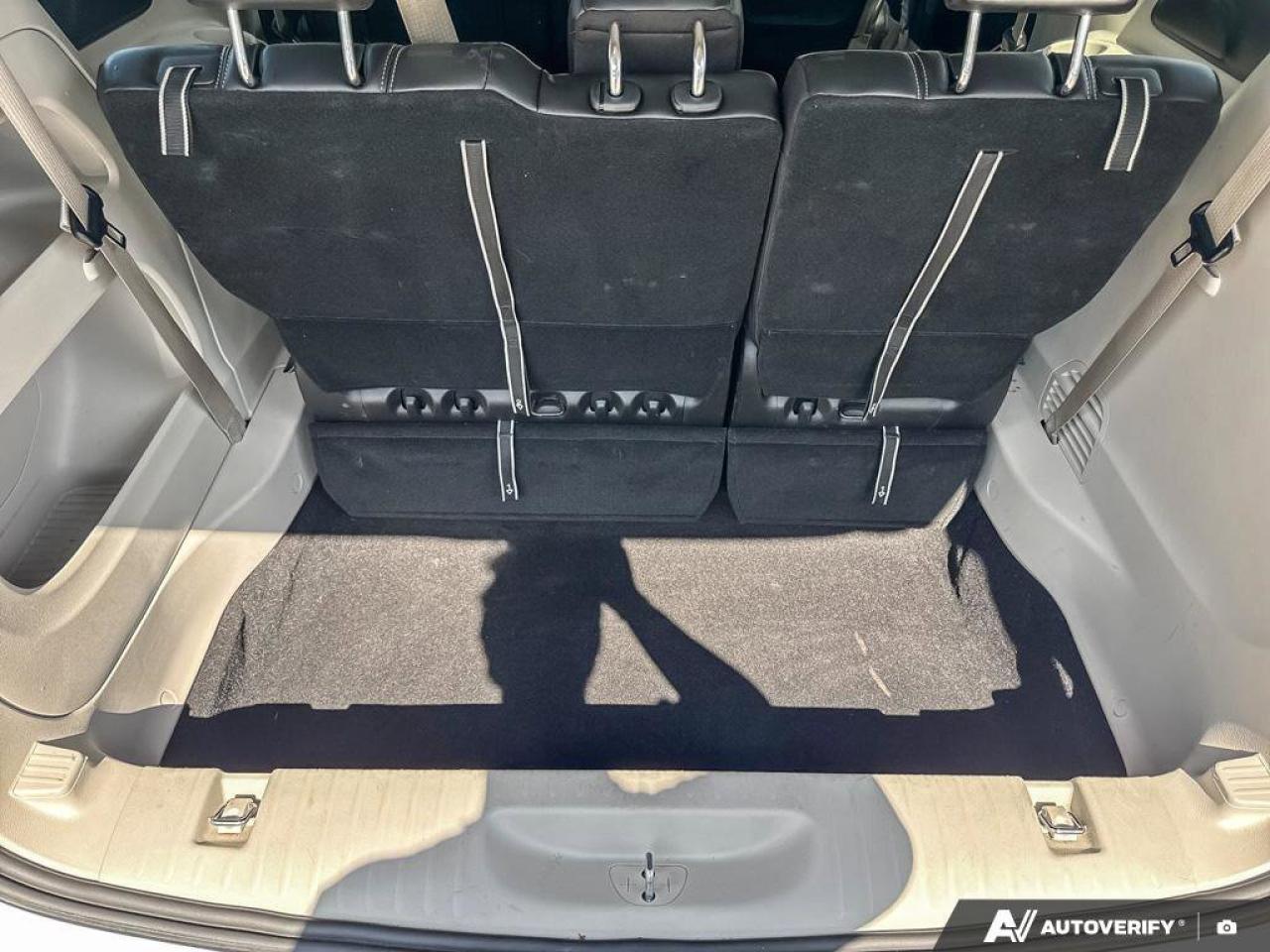 2024 Chrysler Pacifica Touring L   Leatherette Seats   Carplay Photo