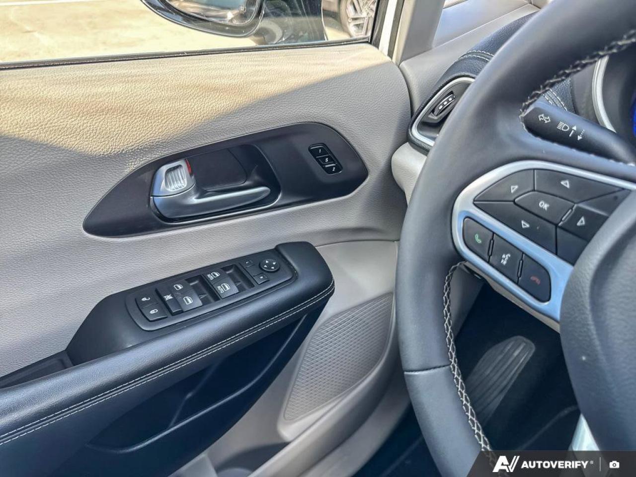 2024 Chrysler Pacifica Touring L   Leatherette Seats   Carplay Photo