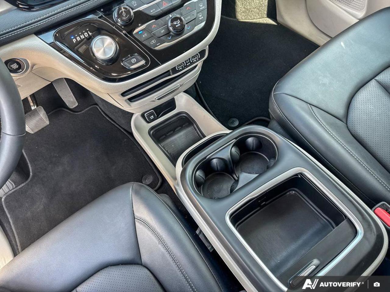 2024 Chrysler Pacifica Touring L   Leatherette Seats   Carplay Photo