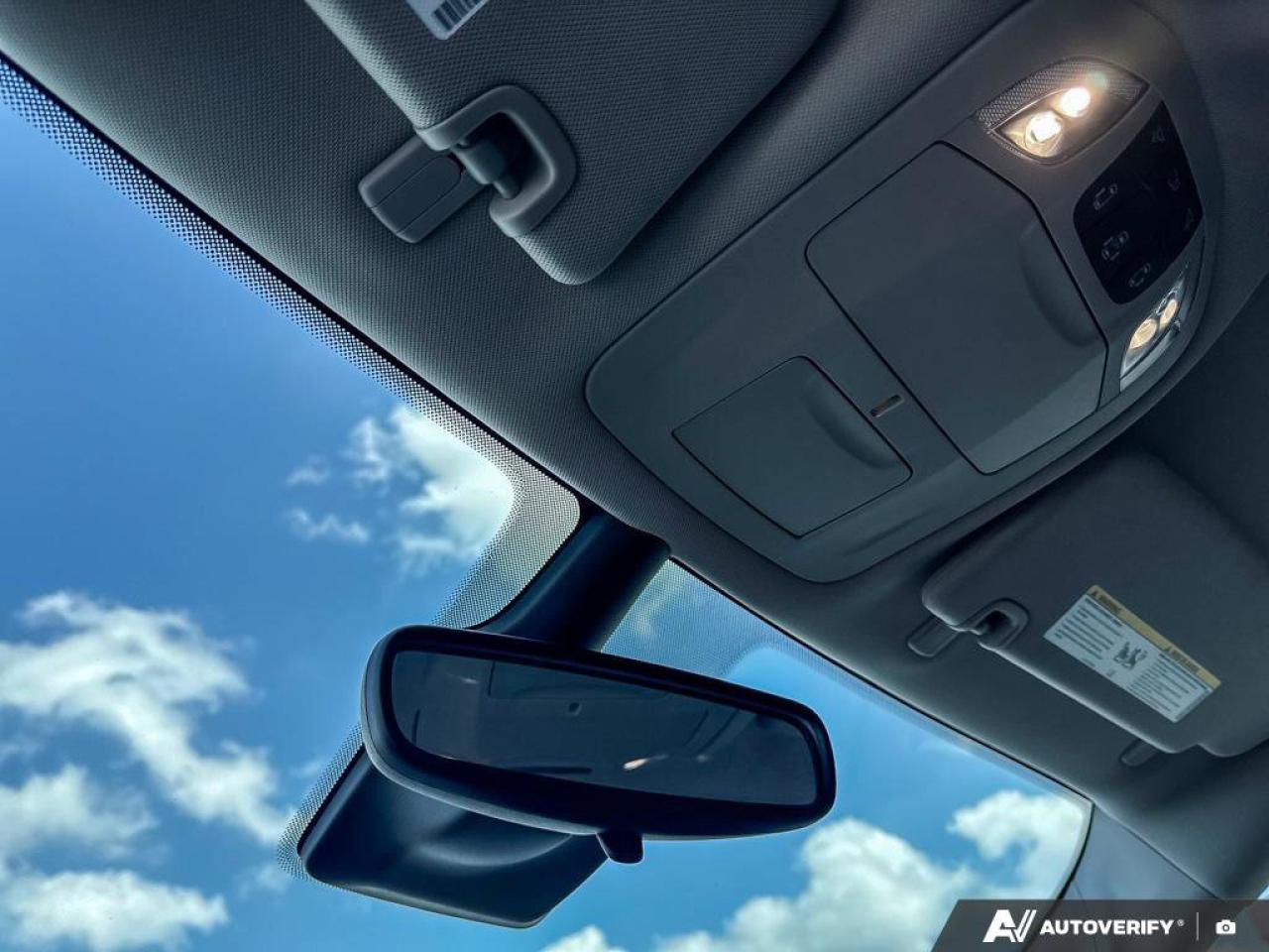 2024 Chrysler Pacifica Touring L   Leatherette Seats   Carplay Photo