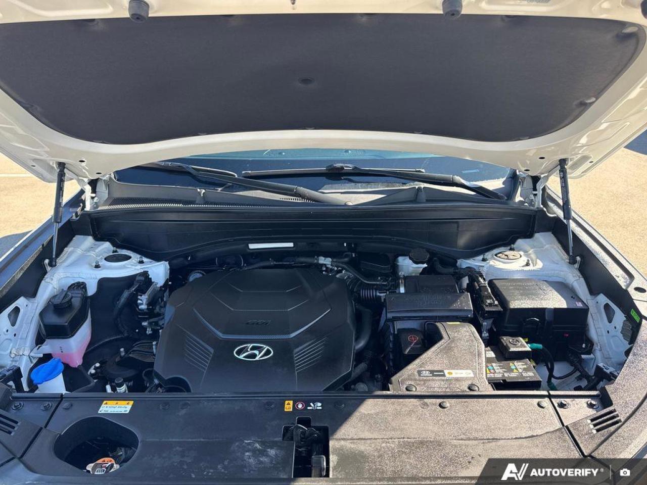 2024 Hyundai PALISADE Preferred AWD   8-Passenger   Heated Seats   CarPl Photo