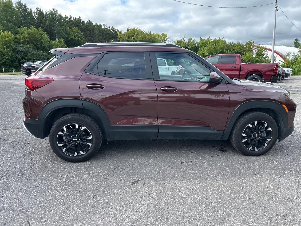 2023 Chevrolet TrailBlazer LT AWD Photo